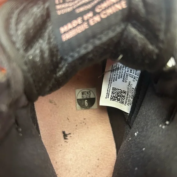 Nike Air Jordans Black and White High-Top Sneakers in crackle leather - Picture 12 of 15